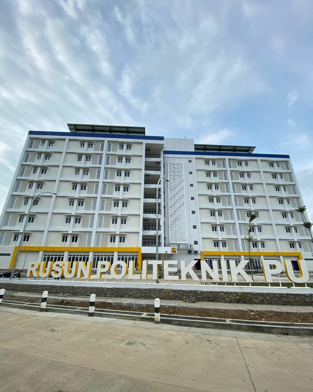 Xususiy sektorda etuk rus jinsi